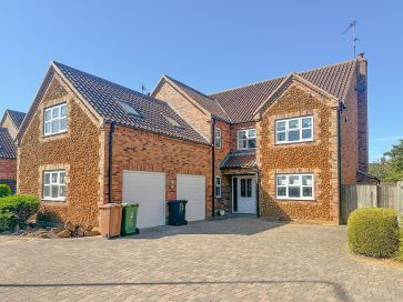 Property for Auction in East Anglia - 2 Burman Mews, Lynn Road, East Winch, King's Lynn, Norfolk PE32 1JZ