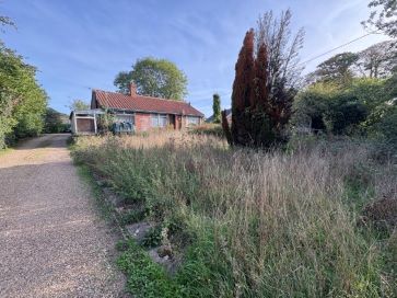 Property for Auction in East Anglia - Valdona, Church Road, Wreningham, Norwich, Norfolk NR16 1BA