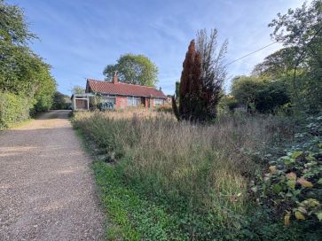 Property for Auction in East Anglia - Valdona, Church Road, Wreningham, Norwich, Norfolk NR16 1BA