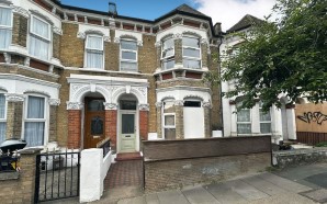 Property for Auction in London - 19D East Dulwich Grove, Southwark, London, SE22 8PW