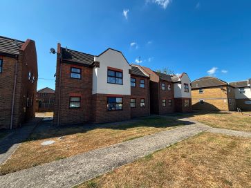 Property for Auction in East Anglia - Flat 26, The Ashleighs, Sanders Road, Canvey Island, Essex SS8 9UL