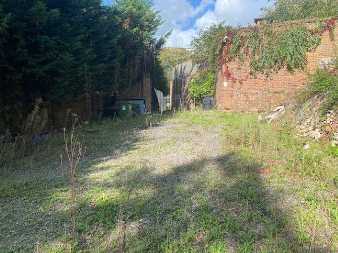 Lot Image