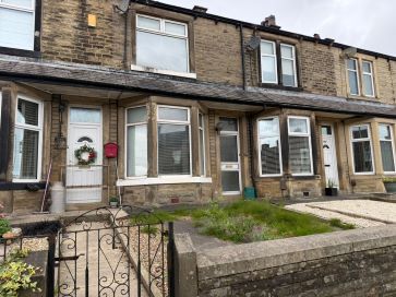 145 Langroyd Road, Colne, Lancashire BB8 9EE