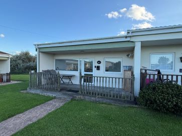 Property for Auction in East Anglia - 37 Rainbows End Park, Mill Lane, Bacton, Norfolk NR12 0HN