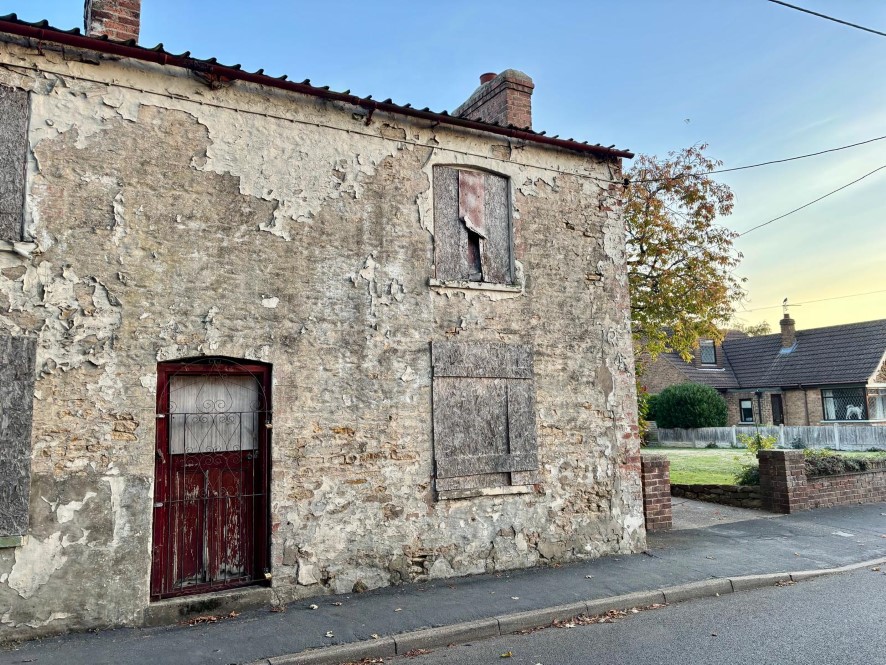 Lot Image