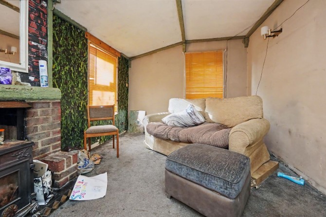 Lot Image