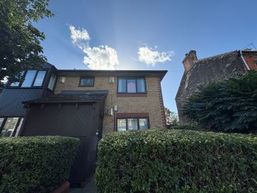 Property for Auction in East Anglia - 22 Regents Court, Princes Street, Peterborough, Cambridgeshire PE1 2QR