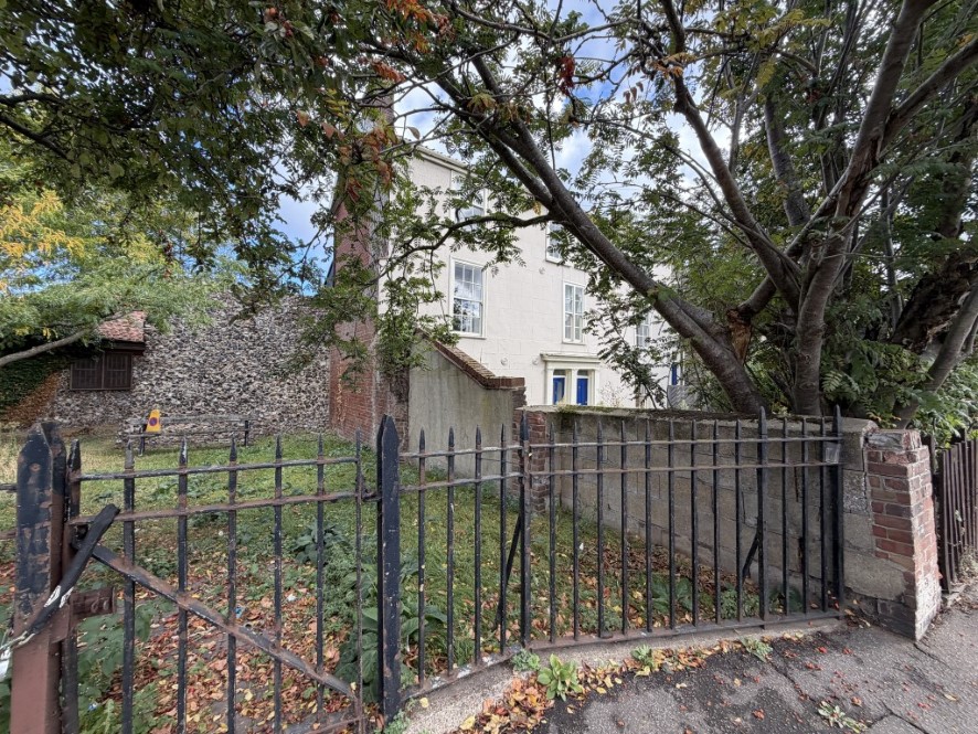 Lot Image